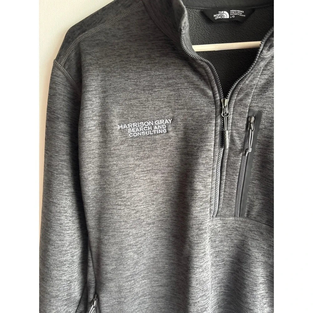 The North Face Mens Gray Pullover Fleece‎ Jacket NF0A47F7 pockets chest pocket
